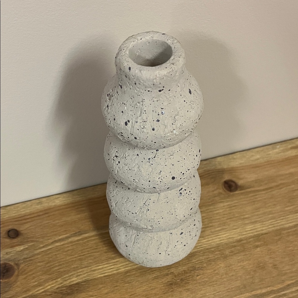 Textured Taper Candeholder - Picture 2 of 3